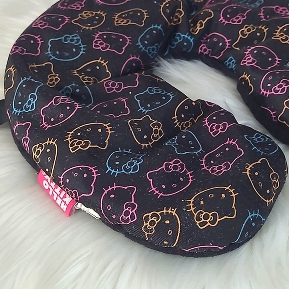 Hello Kitty Black All Over Print Travel Vacation Airline Comfort Neck Pillow - Picture 5 of 10
